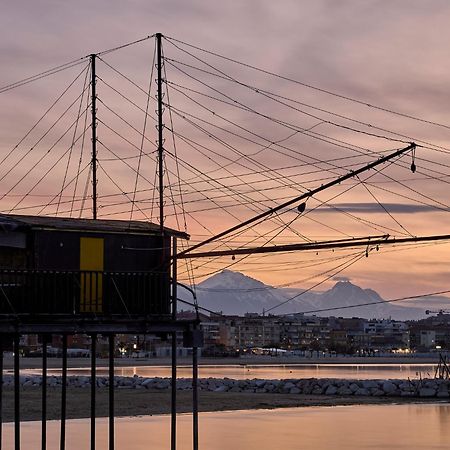 Appartamento Fronte Mare Pescara Bagian luar foto